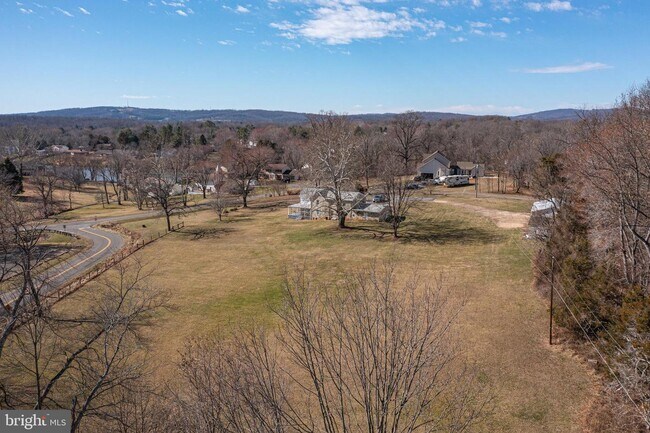 Building Photo - 6416 Airlie Rd