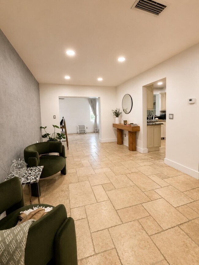 Foto del edificio - 7210 McKinley St