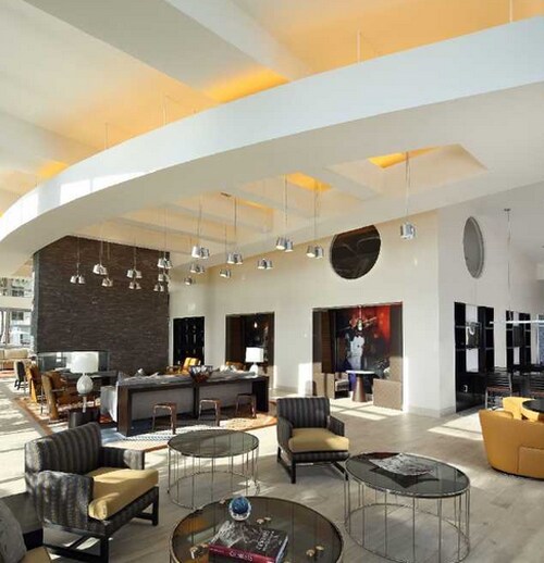 Foto del edificio - 8000 Baymeadows Rd