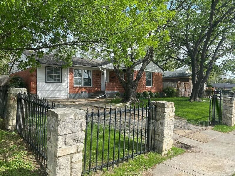 Primary Photo - 10710 Joaquin Drive