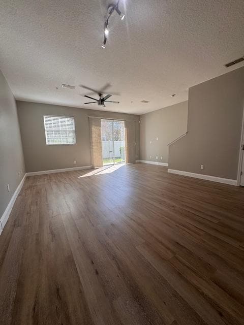 Foto del edificio - 9417 Tawnyberry St
