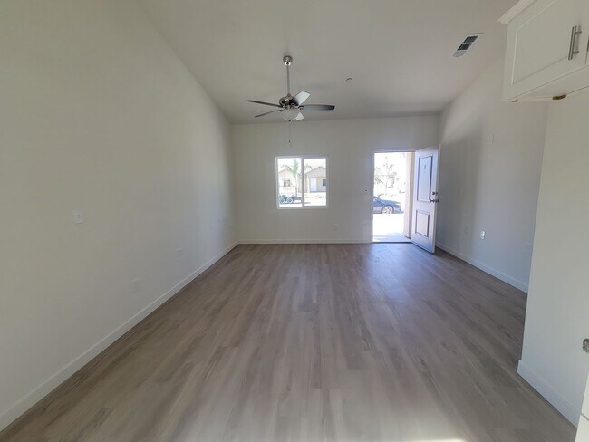 Foto del edificio - 8402 Grandy St