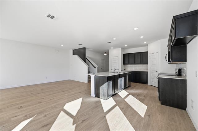 Building Photo - 400 Wrangler Ln