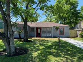 Building Photo - 3826 Botany Ln