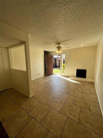 Building Photo - 4928 Diaz Ave