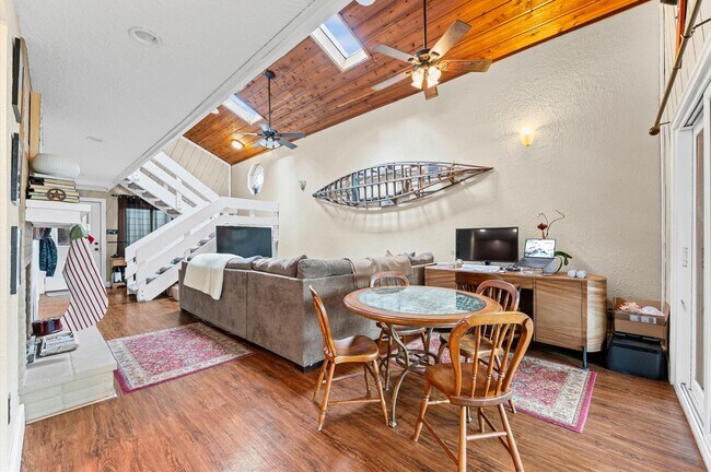 Foto del edificio - 1504 Early Ln