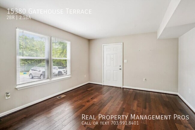 Foto del edificio - 15380 Gatehouse Terrace