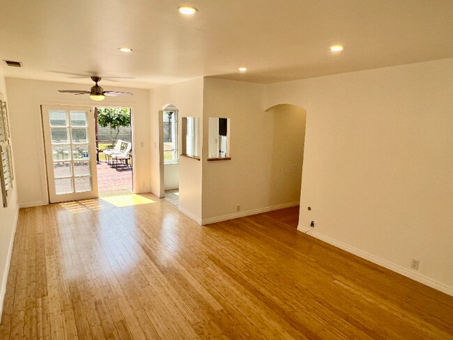 Building Photo - 8100 Winsford Ave