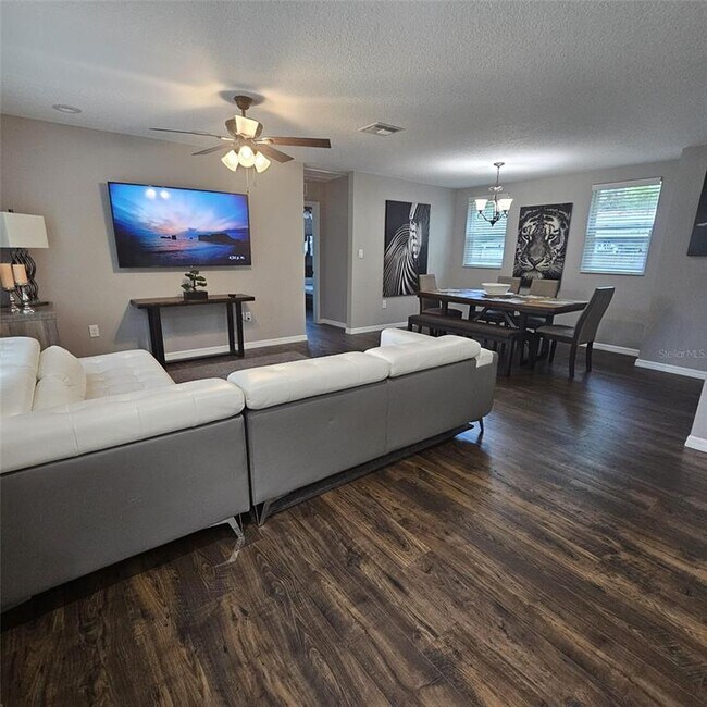 Building Photo - 3148 Boggy Terrace Dr