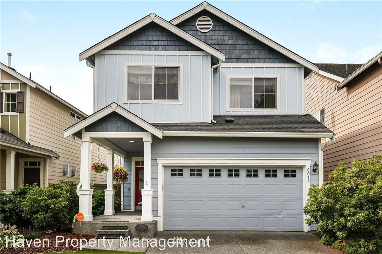 Foto principal - 3 br, 2.5 bath House - 6072 Park St E