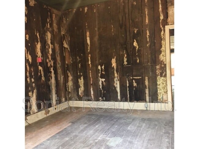 Photo - 1023 Clouet St House