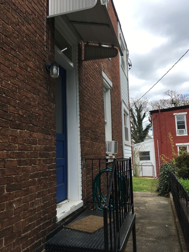3707 Roland Ave, Baltimore, MD 21211 Townhome Rentals in Baltimore MD