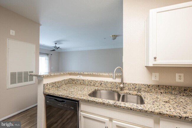 Building Photo - 1580 Spring Gate Dr.