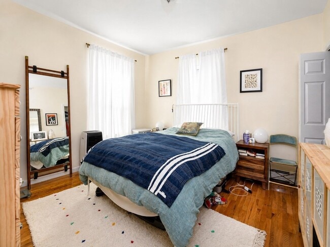 Building Photo - 81 Tremont St