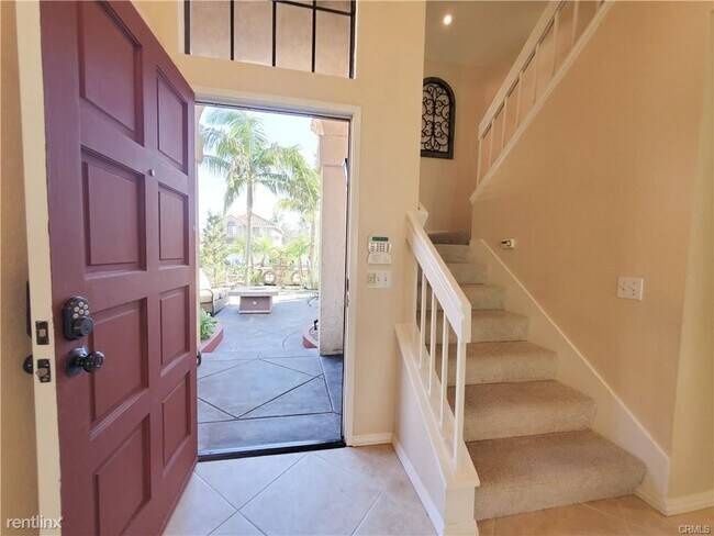 Building Photo - 3 br, 2.5 bath House - 23 Via Joaquin