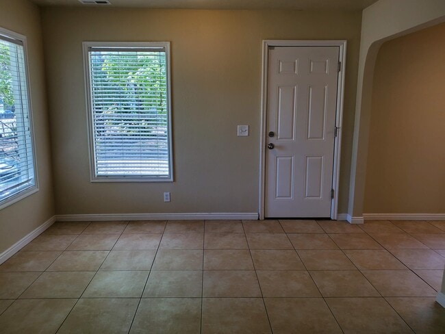 Photo - 66 W Oakland Ave House