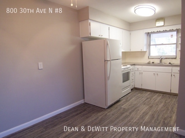Foto del edificio - 800 30th Ave N