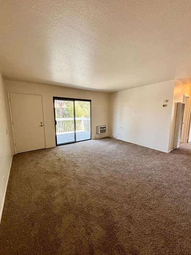 Building Photo - 1466 Granite Hills Dr
