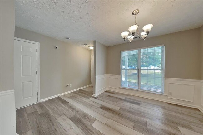 Foto del edificio - 1662 Maple Trace Ct
