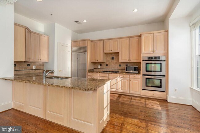 Foto del edificio - 720 Carpenter Rd