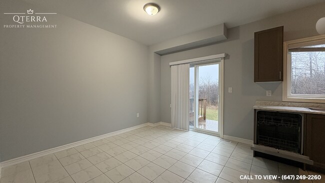 Photo du bâtiment - 1222 Plato Dr