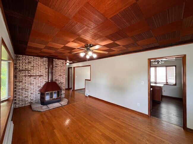 Foto del edificio - 1724 N Green Bay Rd