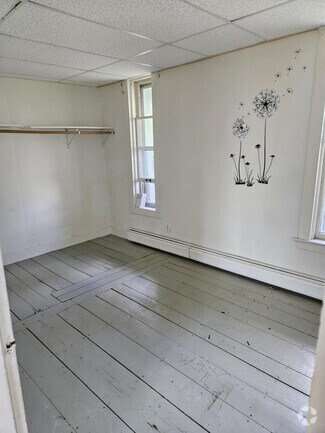 Building Photo - 49 S Main St