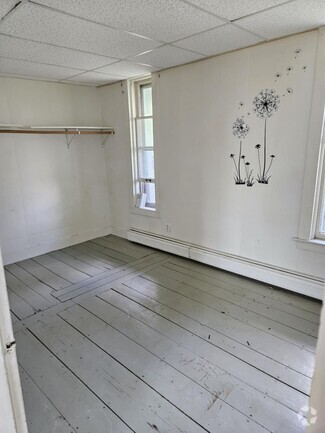 Building Photo - 49 S Main St