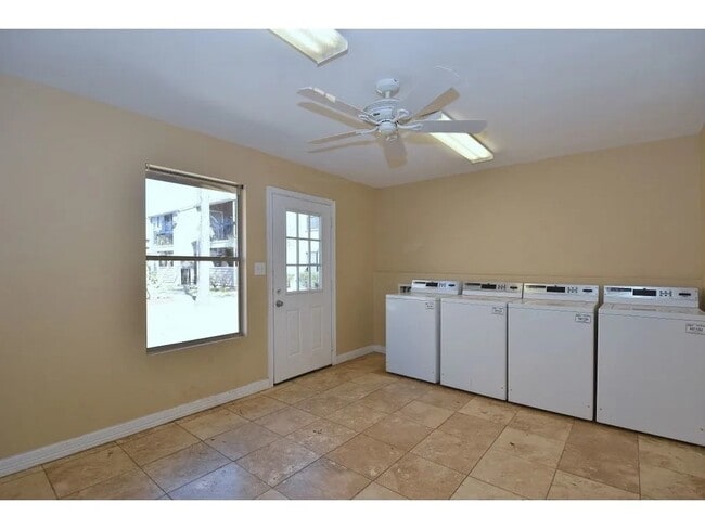 Foto del edificio - 17310 Kieth Harrow Blvd