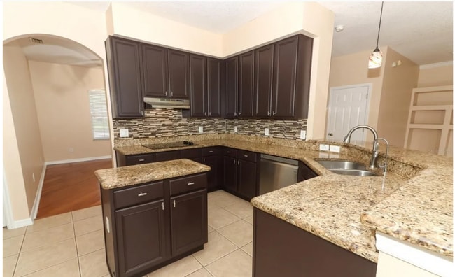 Building Photo - 112 Kays Landing Dr