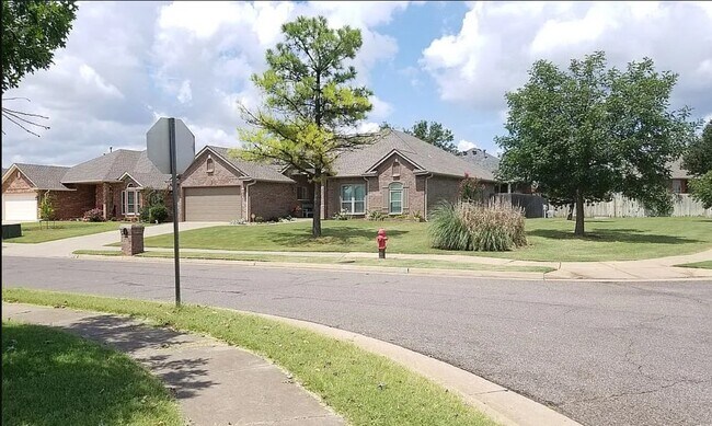Foto del edificio - 1801 Sagewood Dr
