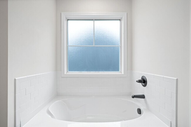 Building Photo - Beautiful Home in Woodland Hills