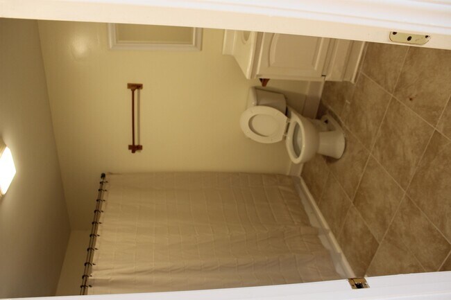 Photo - 600 Mayland Ave SW House