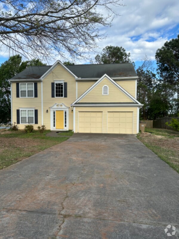 Brookhaven at Lanier Ridge Apartments for Rent with Hardwood Floors