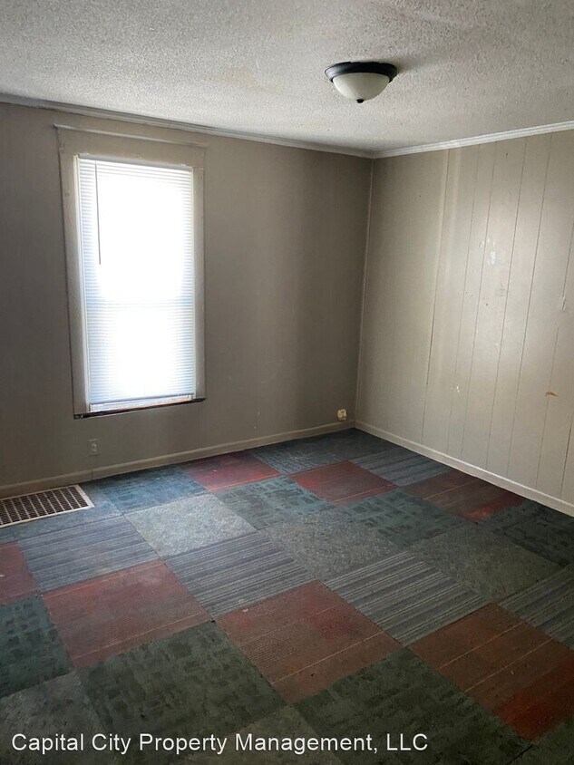 Building Photo - 2 br, 1 bath House - 2213 EAST ADAMS