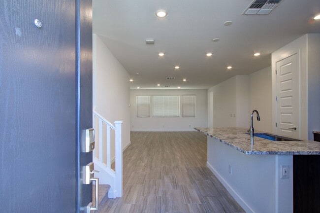 Building Photo - 1087 E Chapman Road, Chandler, AZ 85286