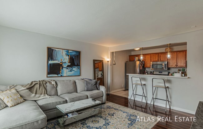 Building Photo - 2424 W 35th Ave