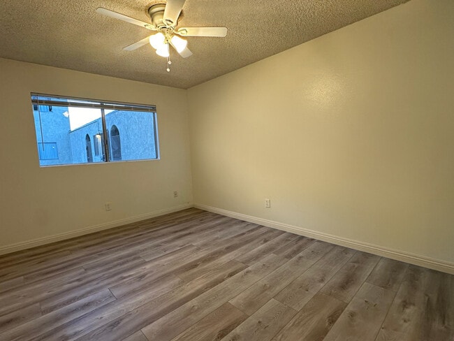 Building Photo - Casa Buena Apartments
