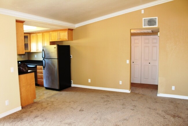 Foto del edificio - 1Bed/1Bath Condo in Oceanside~ Los Morros ...