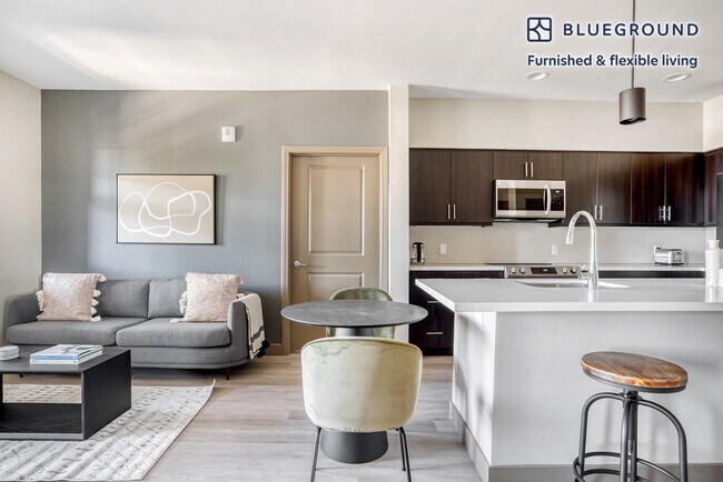 Foto del edificio - 920 Bayswater Ave