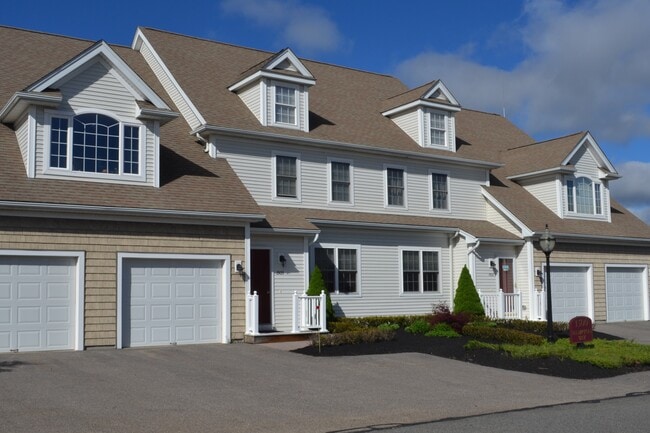 Building Photo - 1103 Hampton Way