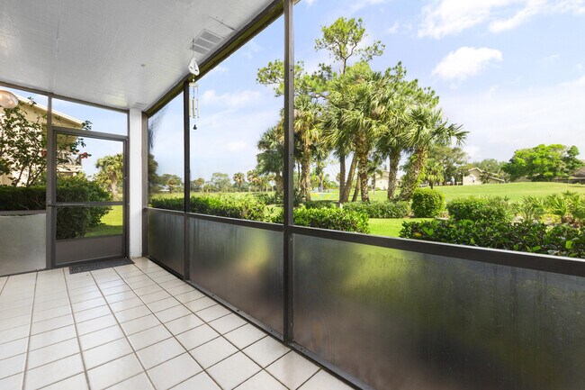 Foto del edificio - 9239 SE Riverfront Terrace
