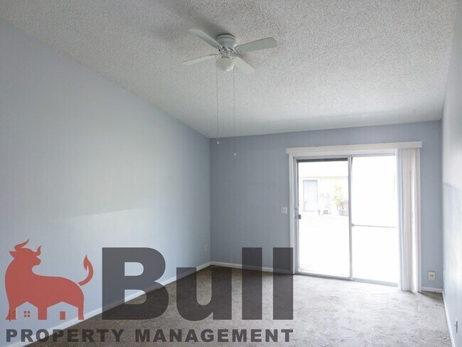 Building Photo - 28 Sandalwood Ct