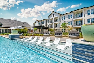 Building Photo - Atlas Bluewood Apartments
