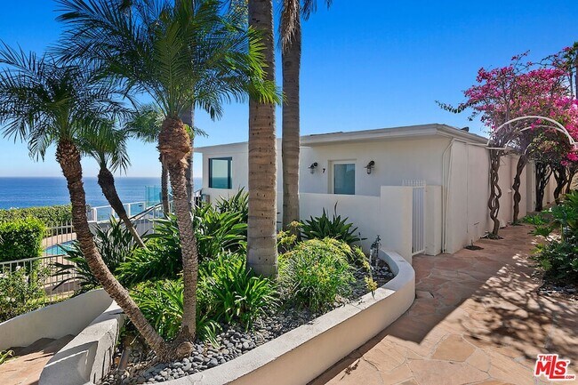 Foto del edificio - 27400 Pacific Coast Hwy