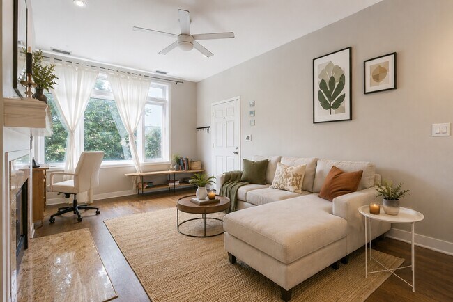 Foto del edificio - 1344 W Grenshaw St