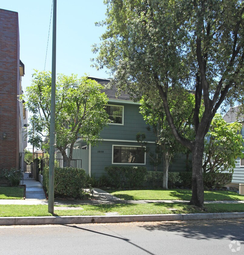 Building Photo - 1050 Allen Ave