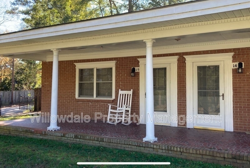 Foto principal - 301 Sunset Dr