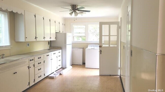 Foto del edificio - 1230 Flanders Rd