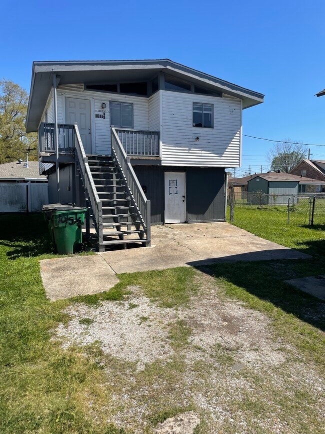 Photo - 1015 West Dr Townhome